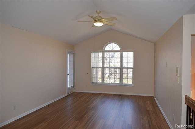 5452 Pine Aires Dr - Photo 5 of 16