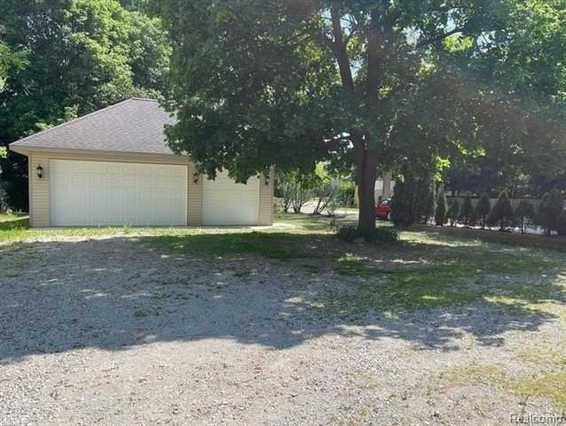 37917 Plymouth Rd - Photo 3 of 21