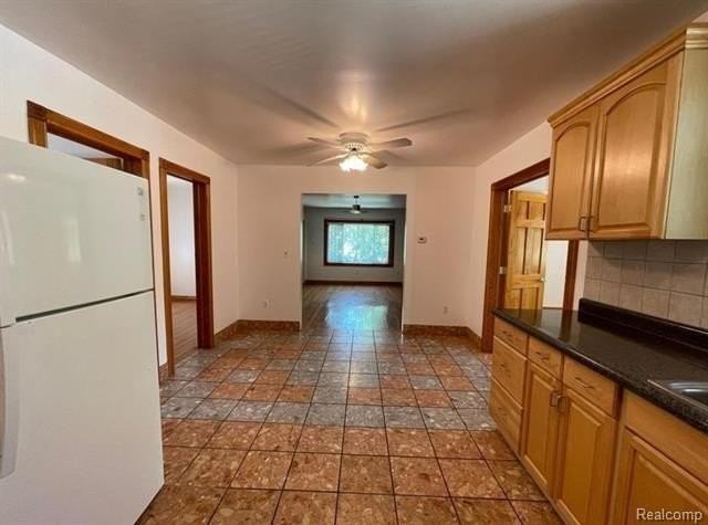 37917 Plymouth Rd - Photo 4 of 21