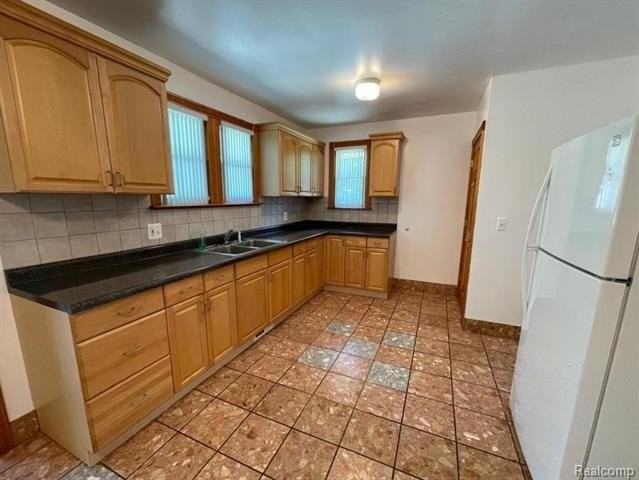 37917 Plymouth Rd - Photo 6 of 21