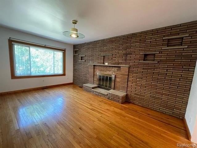 37917 Plymouth Rd - Photo 7 of 21