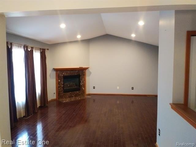 1924 Amboy St - Photo 3 of 4