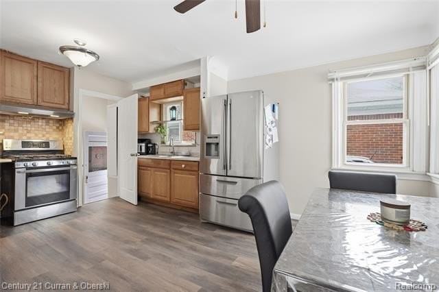 8227 Riverview St - Photo 4 of 24