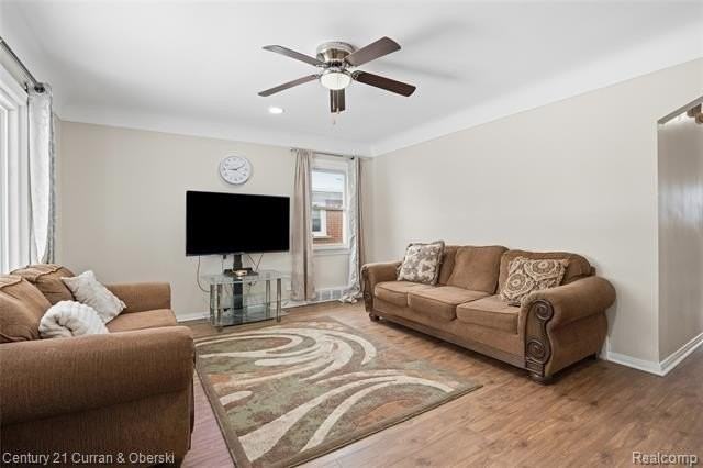 8227 Riverview St - Photo 6 of 24