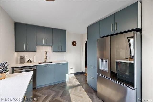 3207 N Altadena Ave - Photo 4 of 20