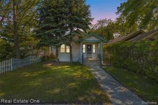 842 E 10 Mile Rd - Photo 1 of 1