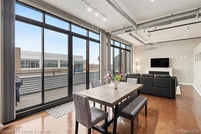 100 N Center St #402 - Photo 3 of 16