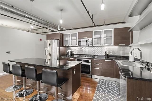 100 N Center St #402 - Photo 4 of 16