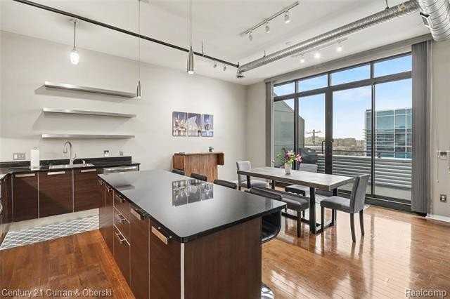 100 N Center St #402 - Photo 5 of 16