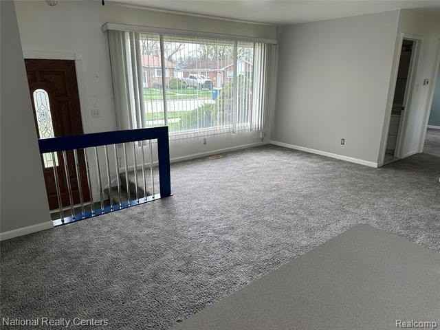 777 Rahn St - Photo 6 of 14