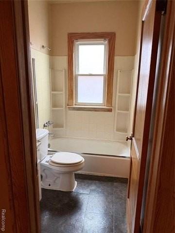 15791 Cherrylawn St - Photo 5 of 9