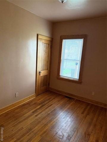 15791 Cherrylawn St - Photo 7 of 9