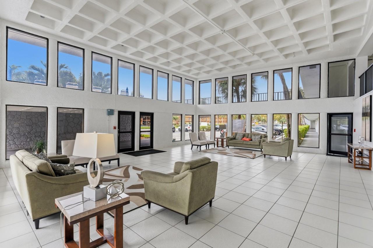 9233 Sw 8th St #404 - Photo 3 of 37