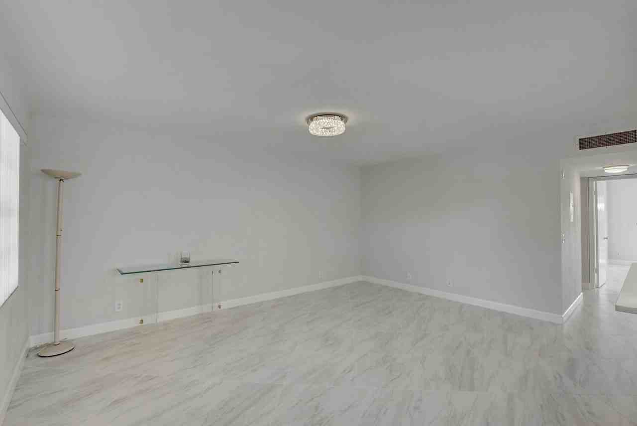 988 Normandy U #988 - Photo 3 of 45