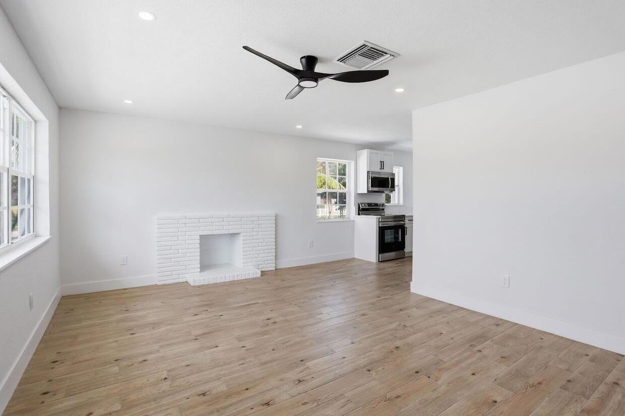 2312 Redwood Rd - Photo 5 of 14