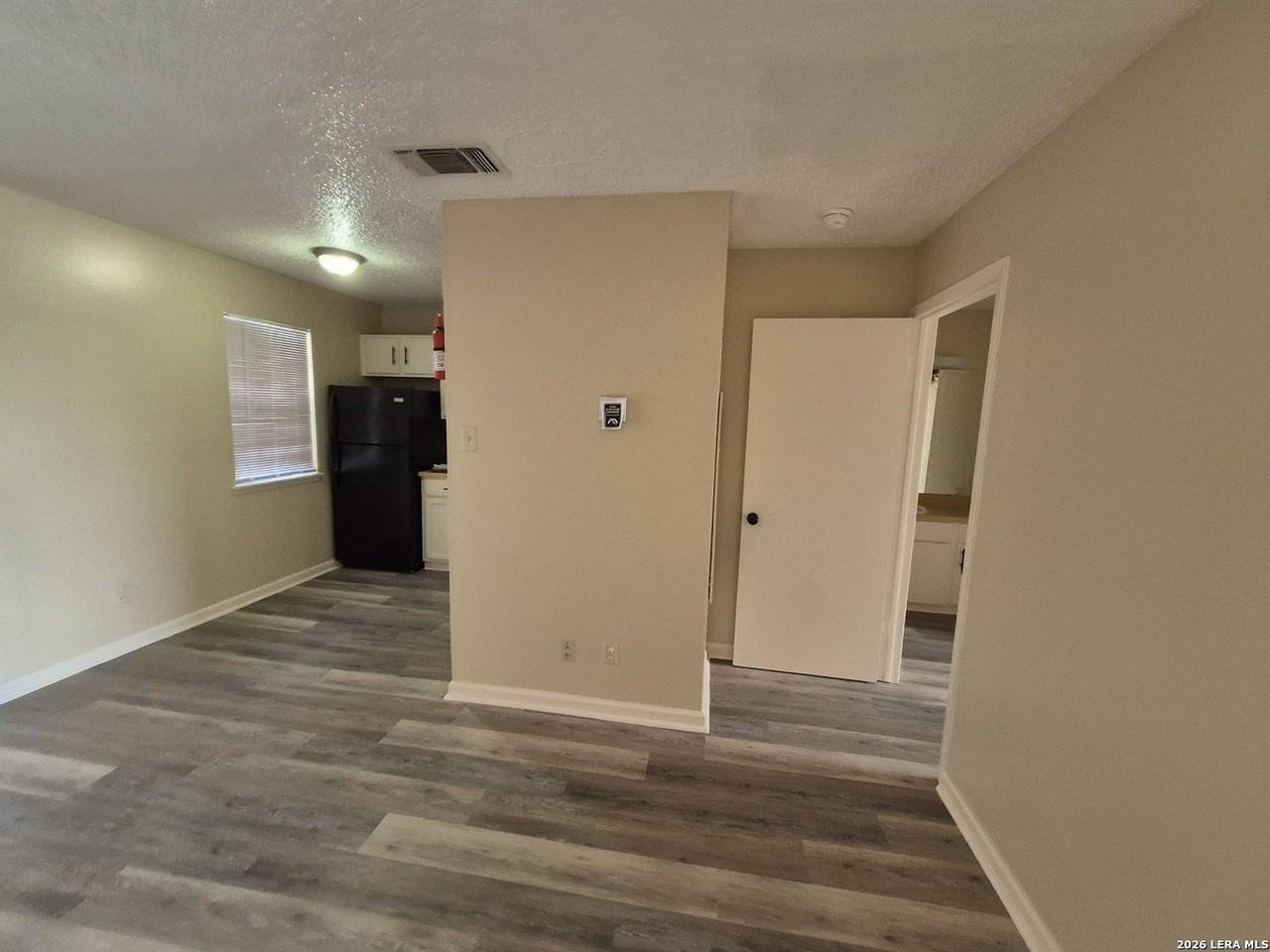 300 Moursund Blvd #10 - Photo 3 of 17