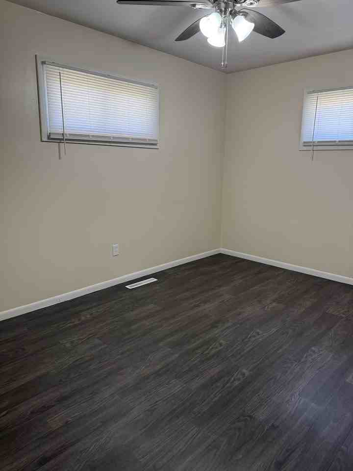 502 N Cedar St #1 - Photo 2 of 10