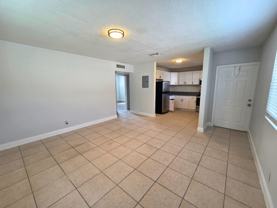 440 Nw 40th Ct #4 - Photo 1 of 1