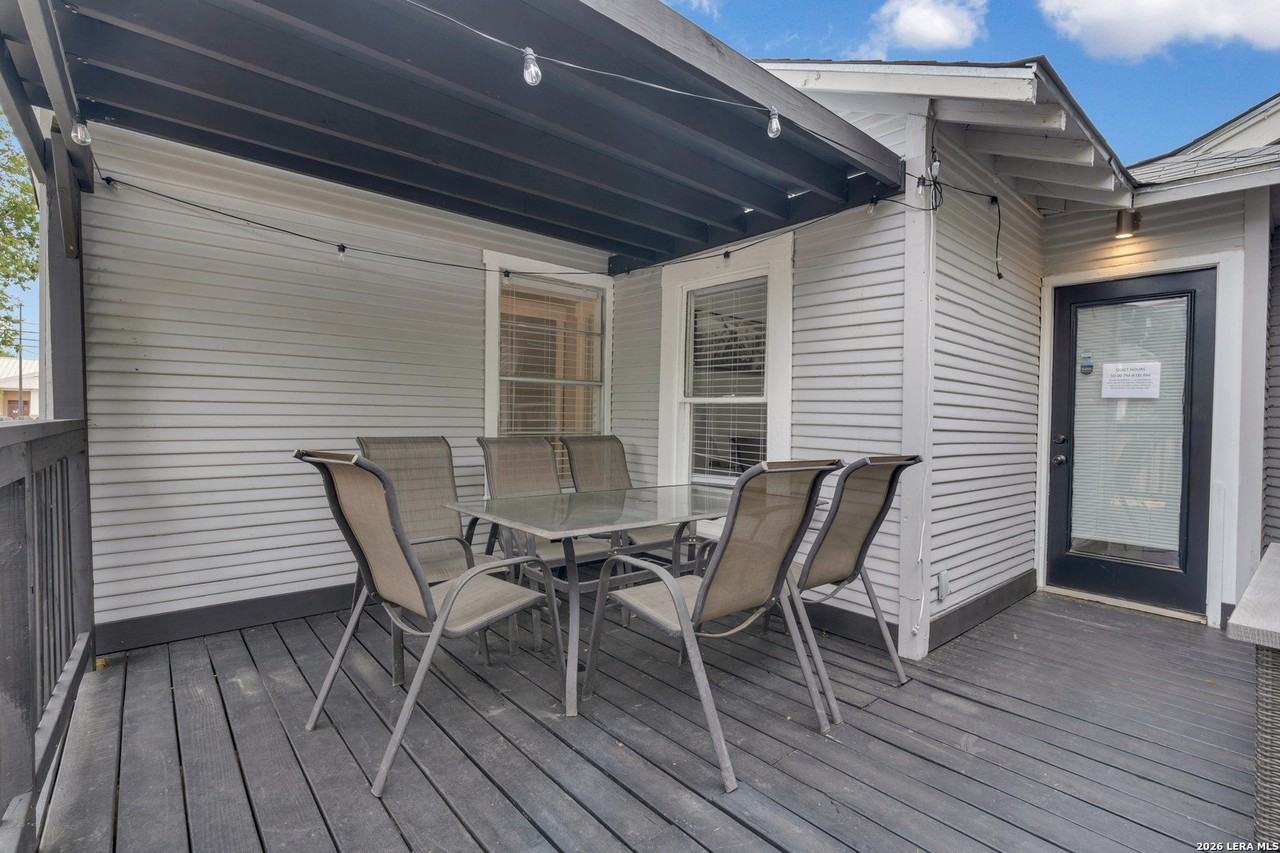 704 Cuney Way - Photo 3 of 39