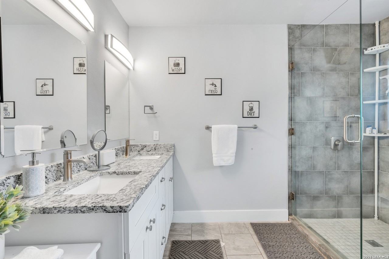 704 Cuney Way - Photo 7 of 39