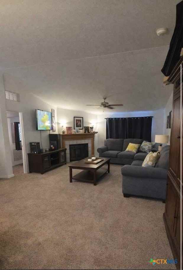 1444 Willow Dr - Photo 4 of 12