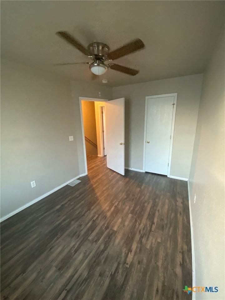 4002 Doraine Ct #B - Photo 5 of 20