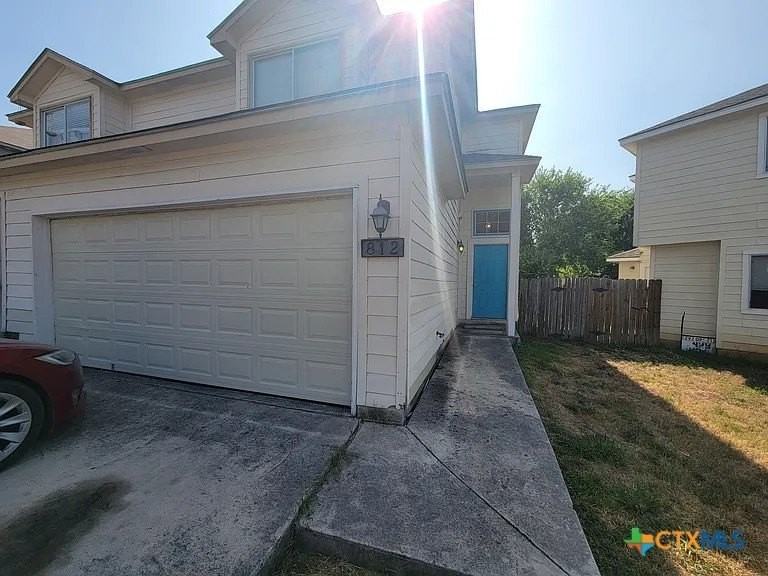 814 Sagewood Trl - Photo 2 of 24