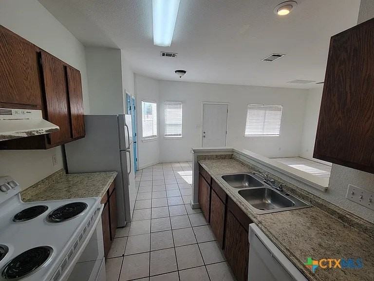 814 Sagewood Trl - Photo 6 of 24