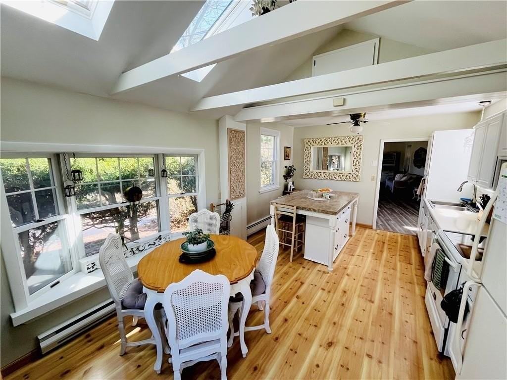 109 Rogers Ave - Photo 2 of 21