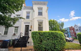 1201 4th St Nw #B - Photo 1 of 1