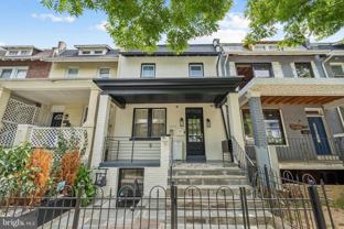 1213 Staples St Ne #B - Photo 1 of 1