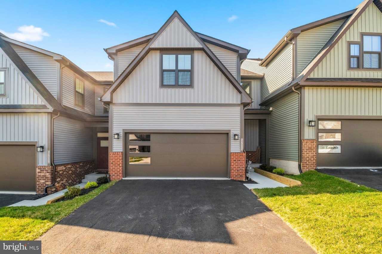 7517 Matapeake Ln - Photo 2 of 37