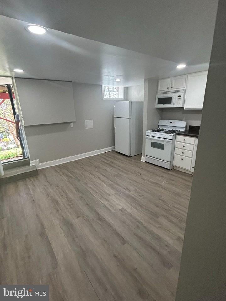 5839 Benton Heights Ave #1 - Photo 4 of 11