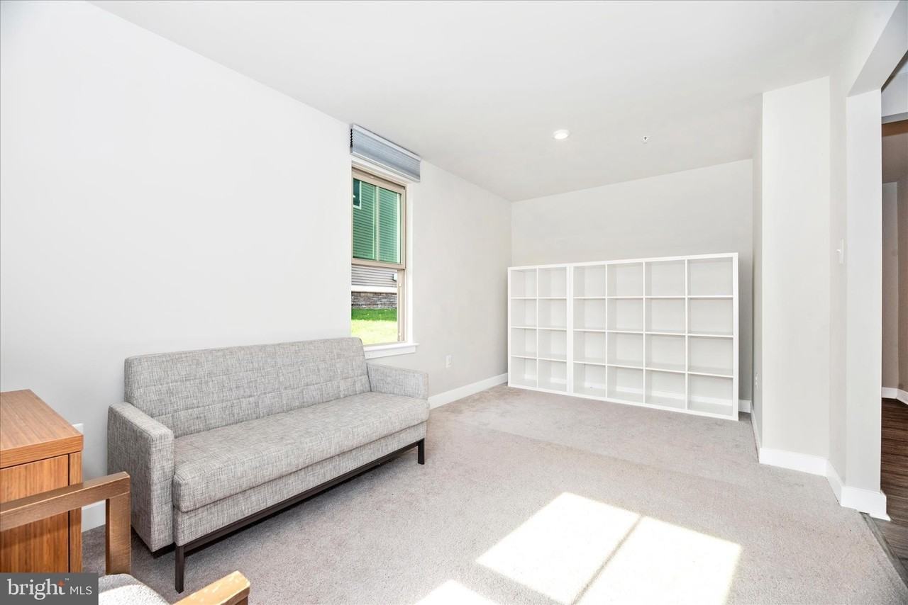 6042 Fallfish Ct - Photo 6 of 50