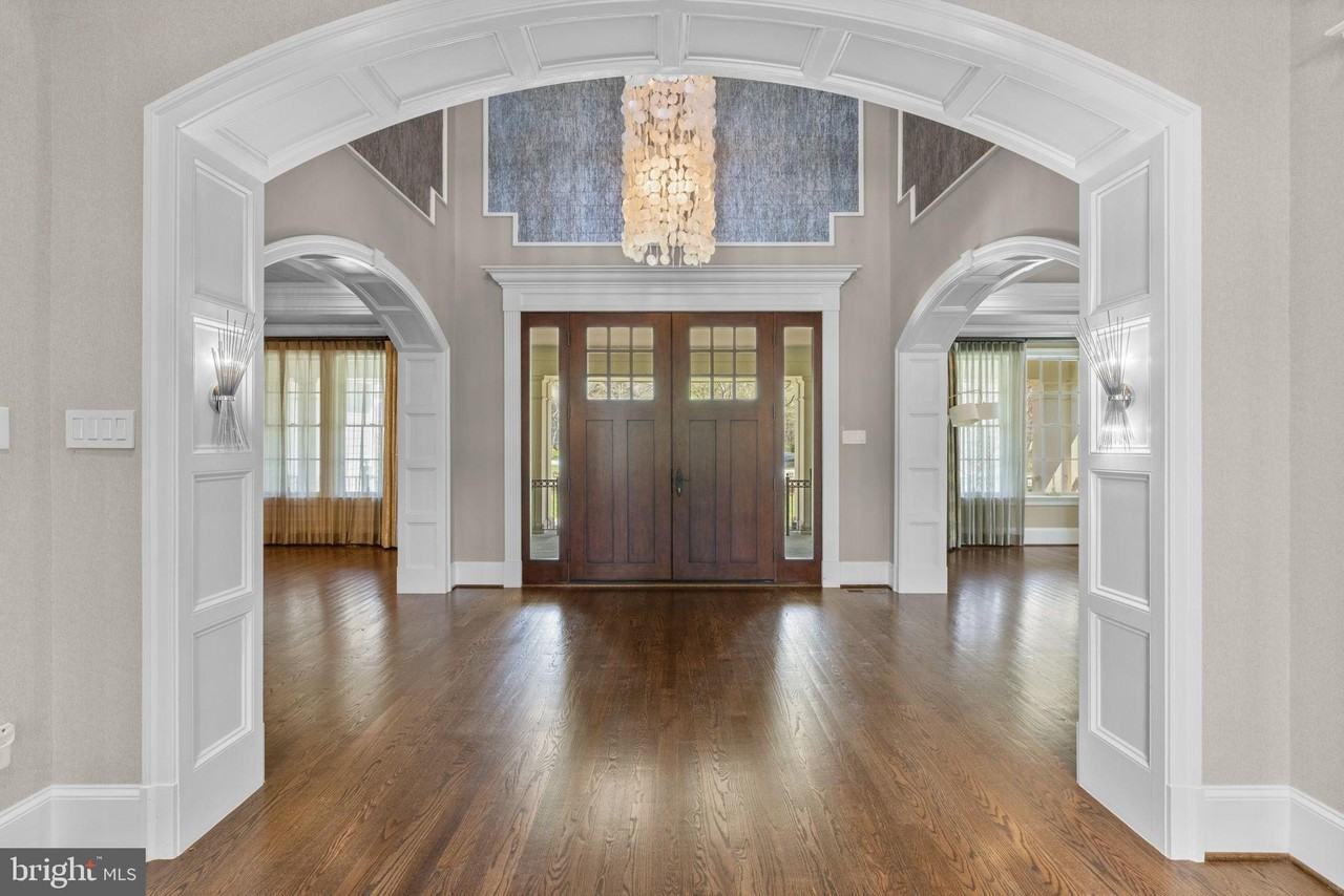 11230 Kinsale Ct - Photo 3 of 50