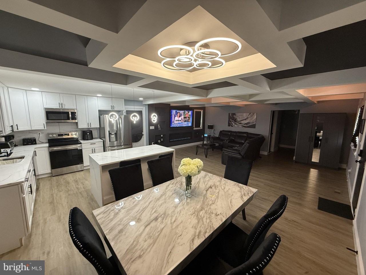 7022 High Bridge Rd - Photo 2 of 9