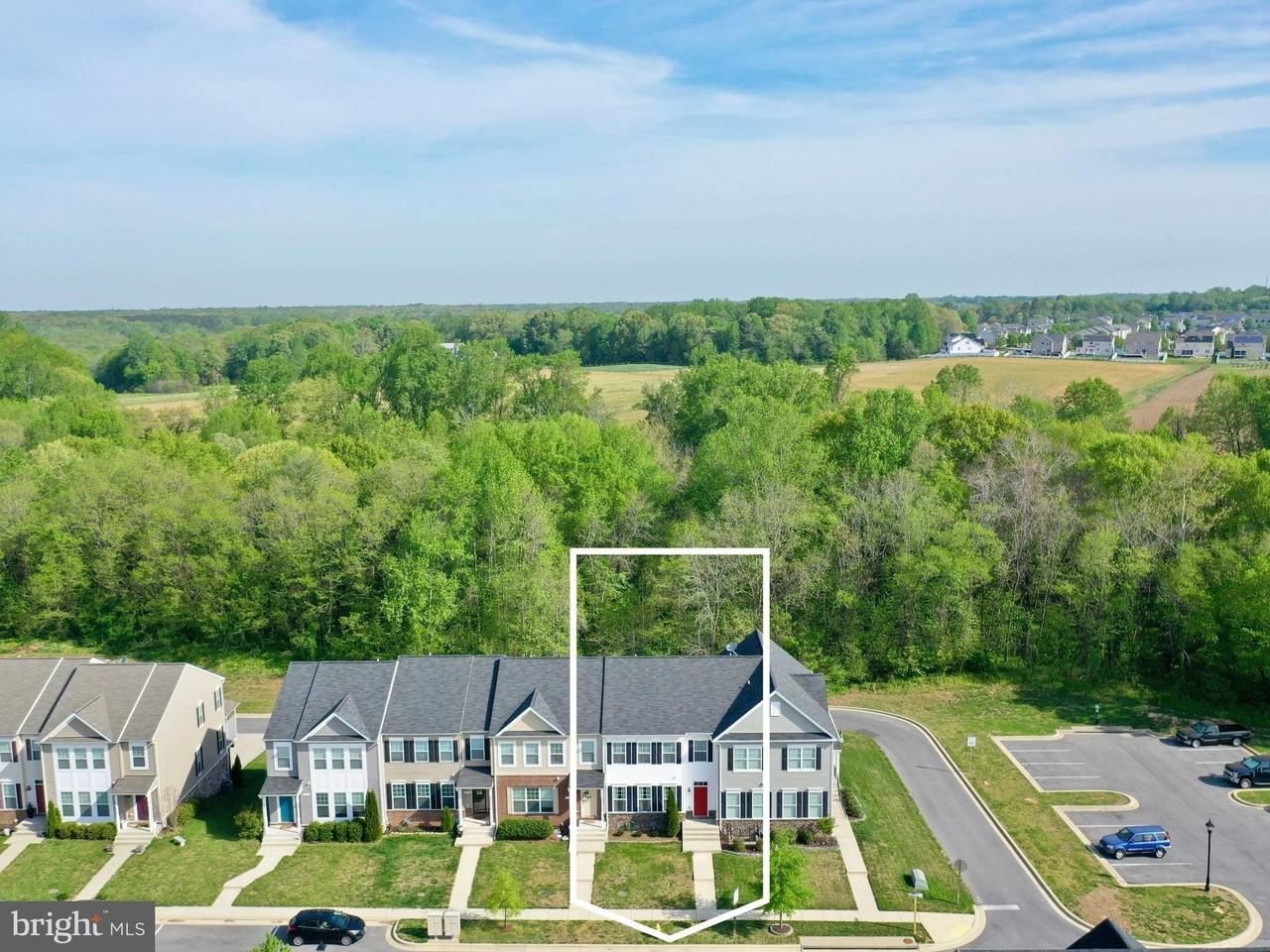 41470 Margrove Cir - Photo 2 of 24