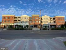 200 N Sycamore St #2F - Photo 1 of 1