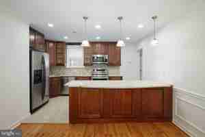 featured image of 499 Irish Rd