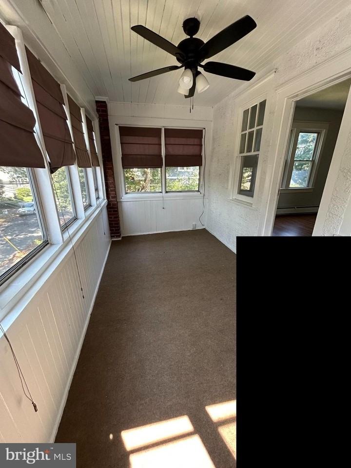 303 Kenny St #C - Photo 6 of 13