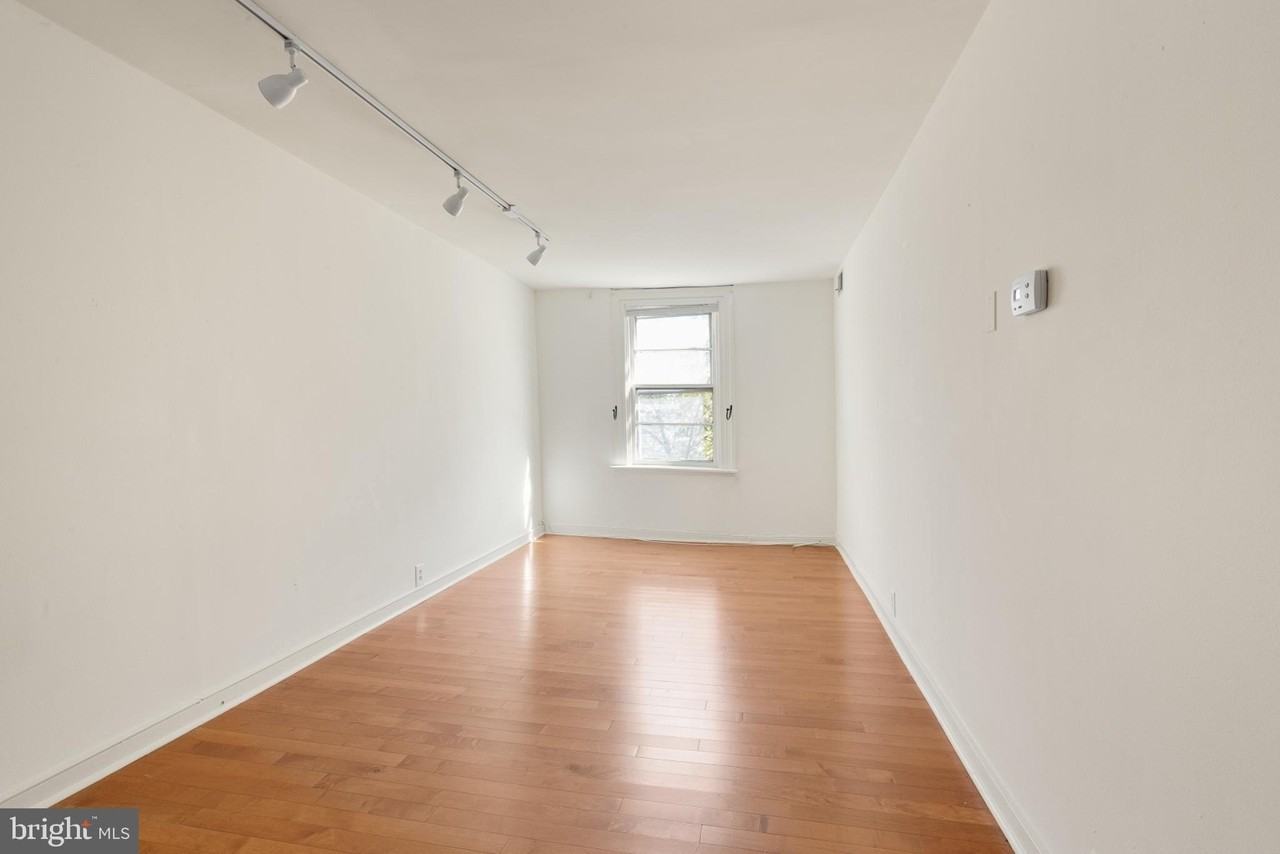 258 S 9TH Street #3F - Photo 4 of 15