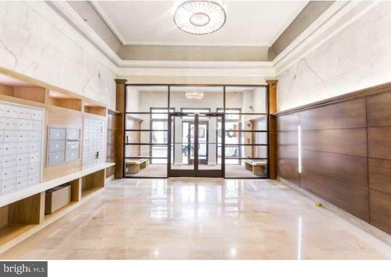 1600-2 WALNUT Street #606 - Photo 2 of 29