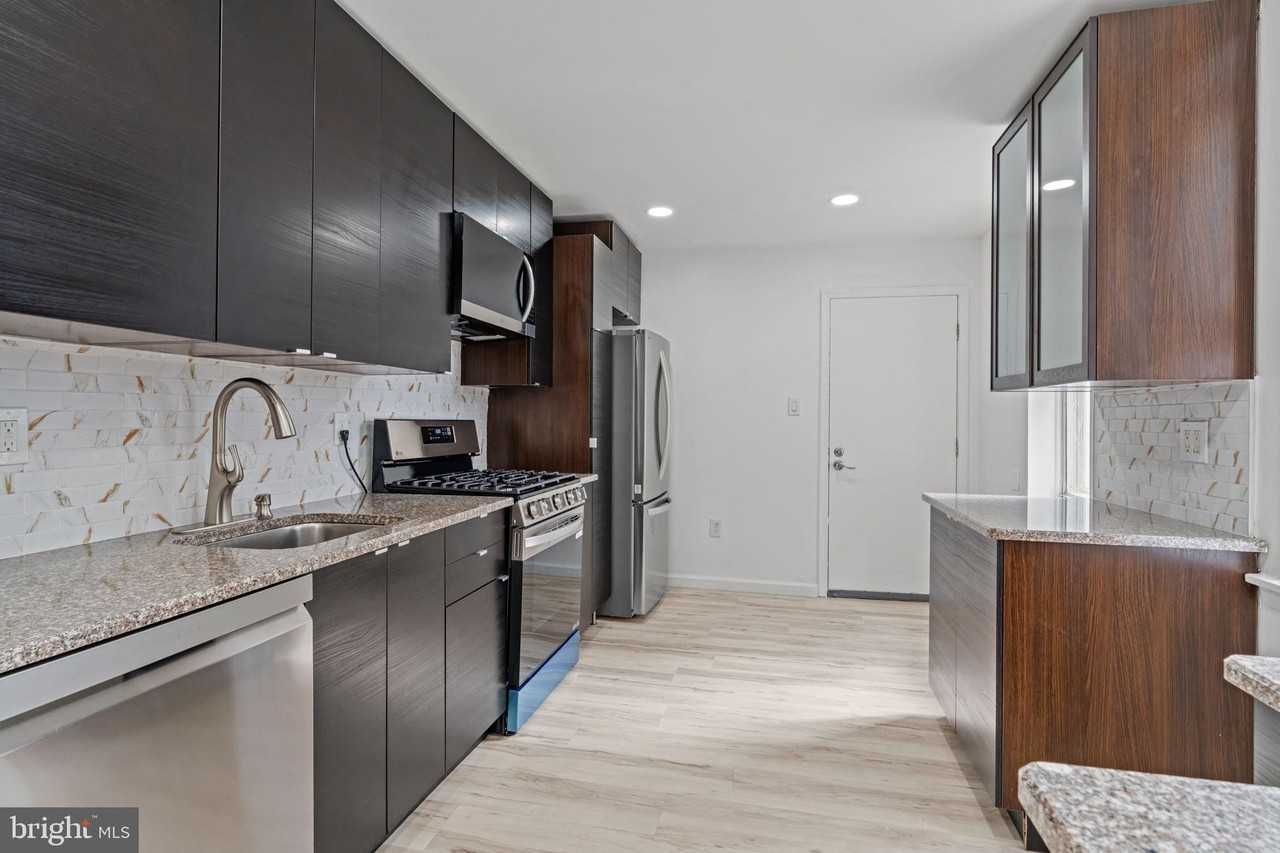 1933 N Palethorp St ## 35 - Photo 6 of 24