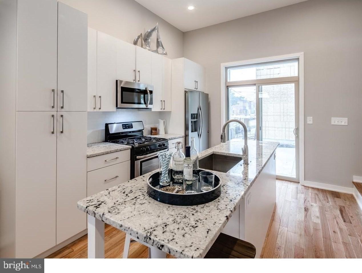 1842 E CUMBERLAND Street - Photo 4 of 21