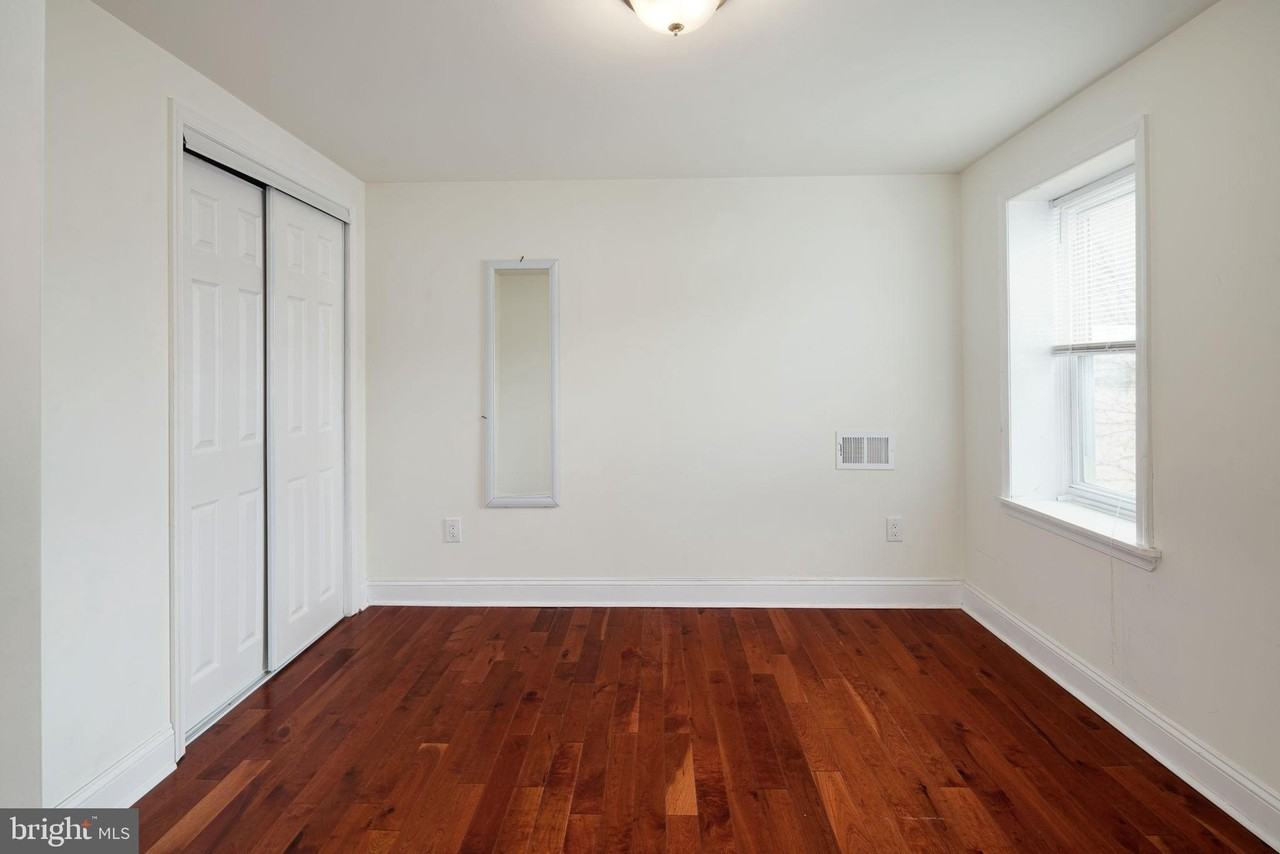 1510 BROWN Street #3 - Photo 7 of 12