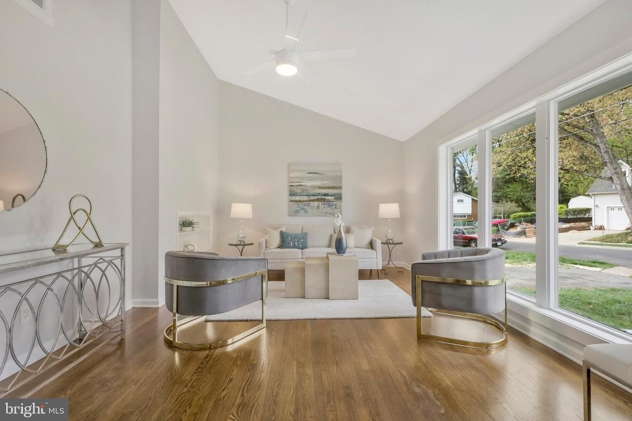 4249 Berritt St - Photo 4 of 50