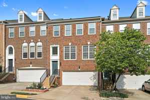 featured image of 4035 Timber Oak Trl