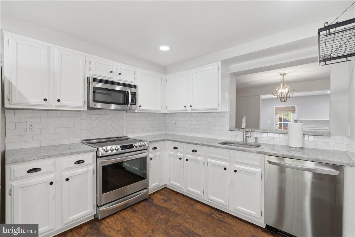 1490 Autumn Ridge Cir - Photo 5 of 29