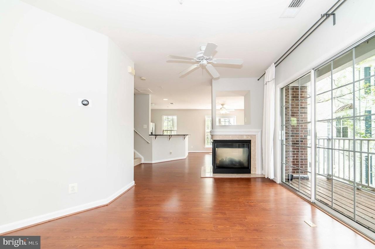 12715 Fair Crest Ct #301 - Photo 5 of 43