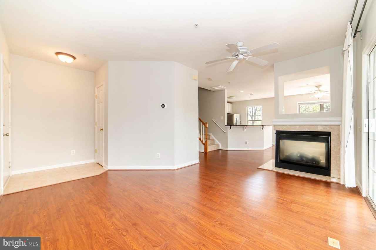 12715 Fair Crest Ct #301 - Photo 6 of 43